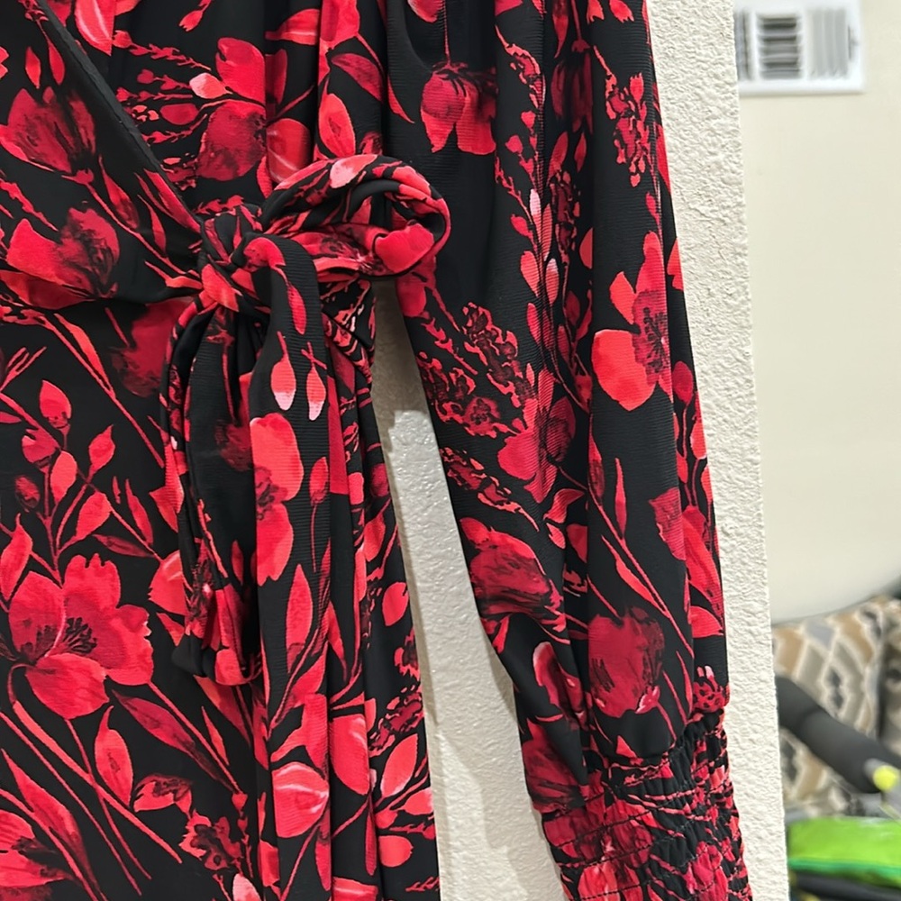 Dress - Picture 3 of 9